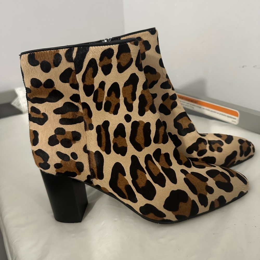 Aquatalia boots